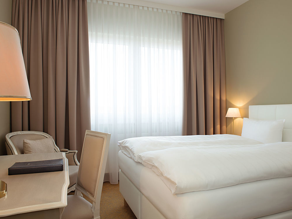 Victor's Residenz-Hotel Saarlouis Buitenkant foto