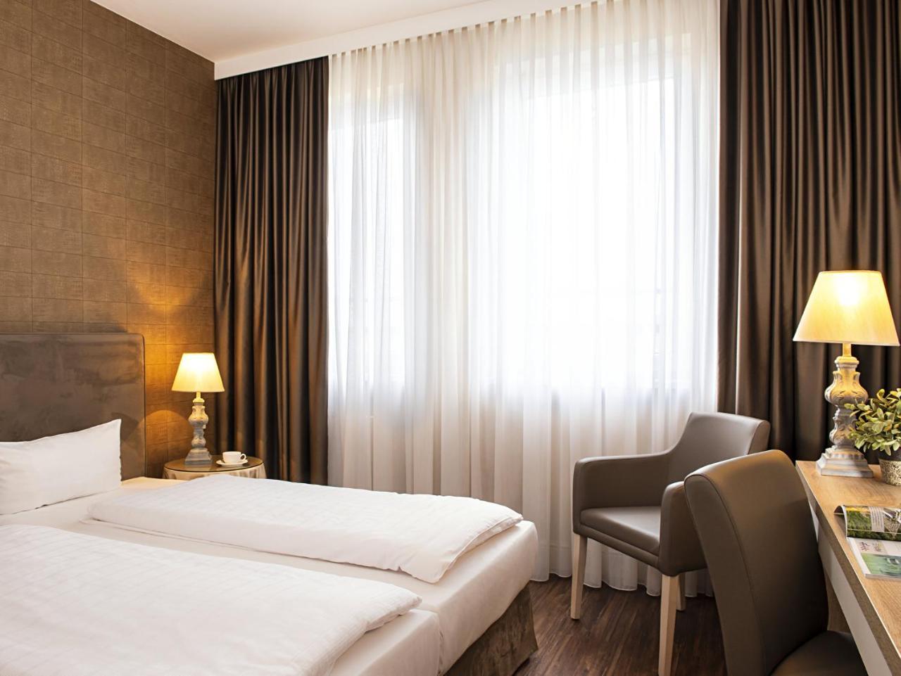 Victor's Residenz-Hotel Saarlouis Buitenkant foto